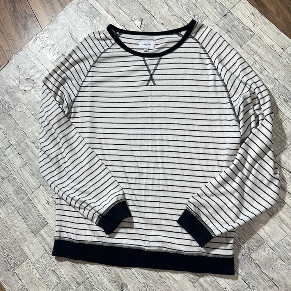 Hyden Yoo Men's Long Sleeve Stripe Sweatshirt